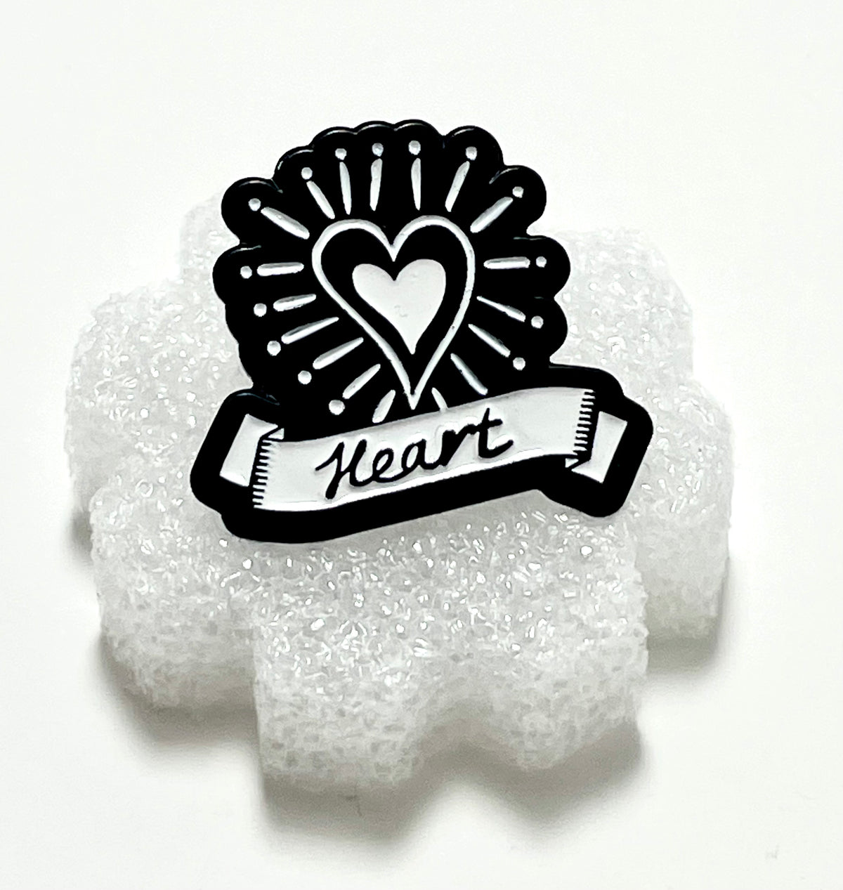 ❤️ Heart Enamel Pin